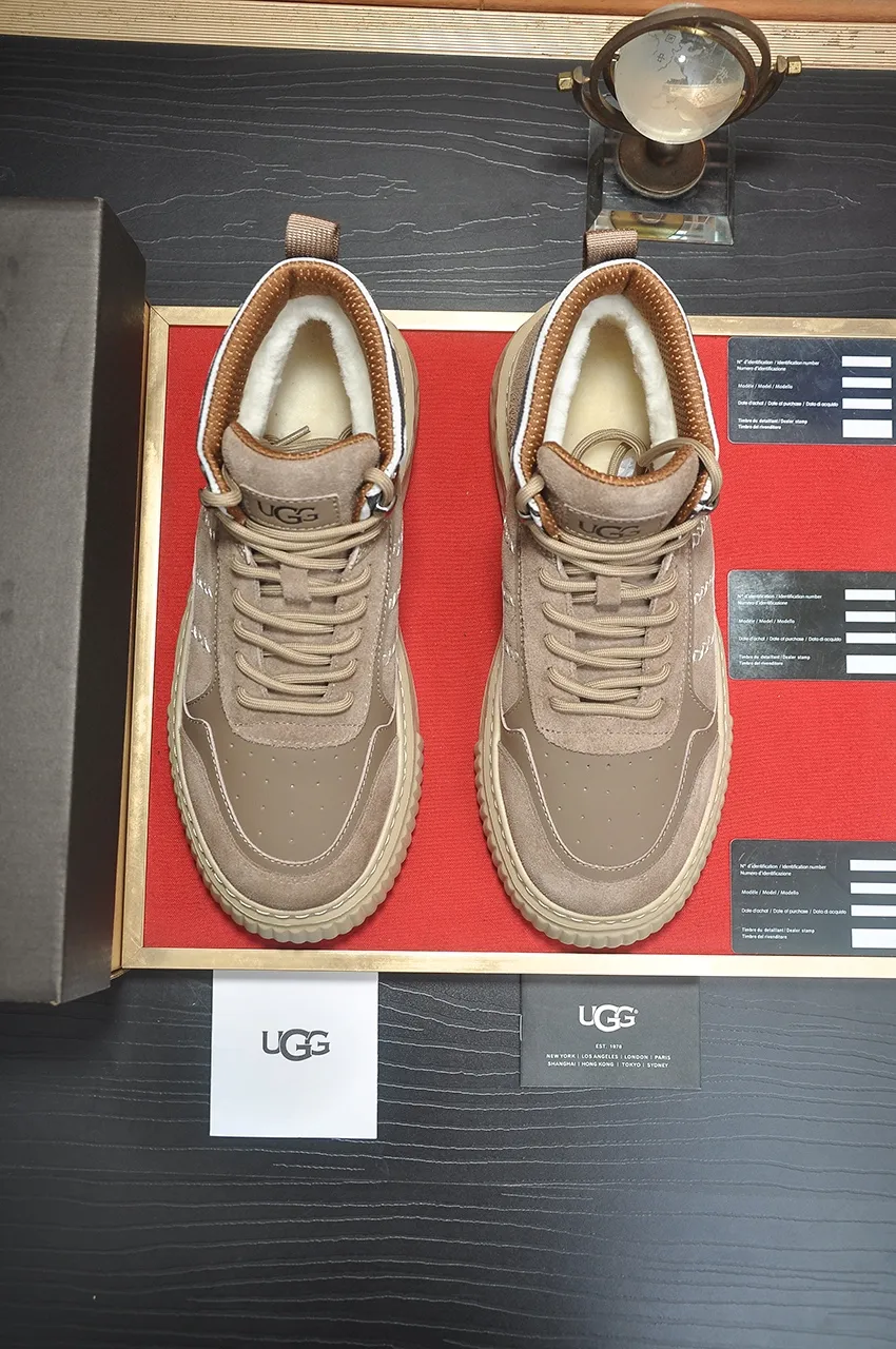 Men's shoes 💰640💶 [UGG] (full wool lining) top-end high-quality fur-in-one warm snow boots from Australia's warm luxury brand men's shoes, UGG-5877 official website synchronized, made of imported cowhide, carefully sewn...Imported rubber foam outsole (comfortable, soft, wear-resistant) The quality is really great...Exquisite workmanship, you can't put it down at first sight, available in sizes 39-44